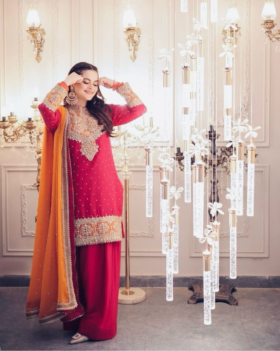 Minal khan
